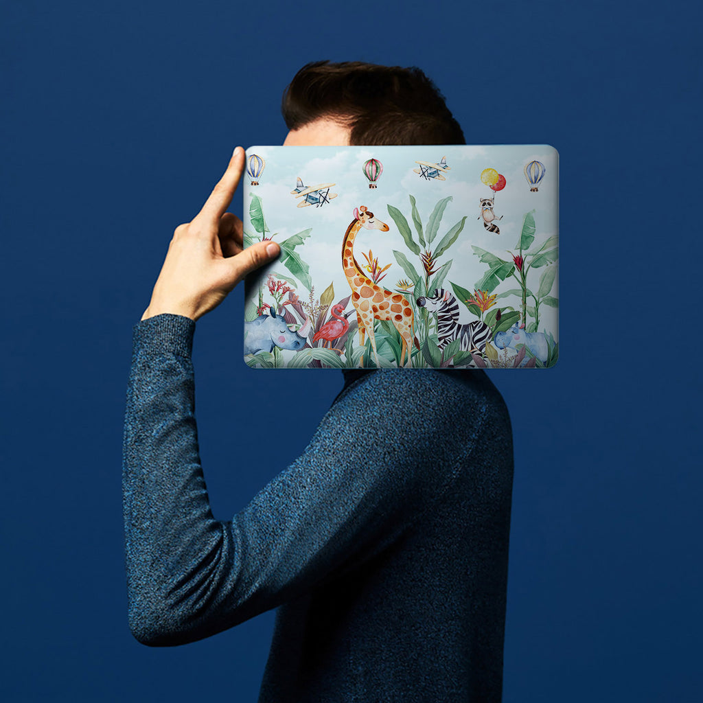 The form-fitting glossy hardshell case with Rainforest Animals design