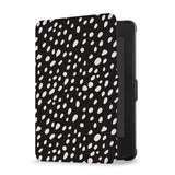 Opens and closes just like a book to wake your Kindle or put it to sleep - swap