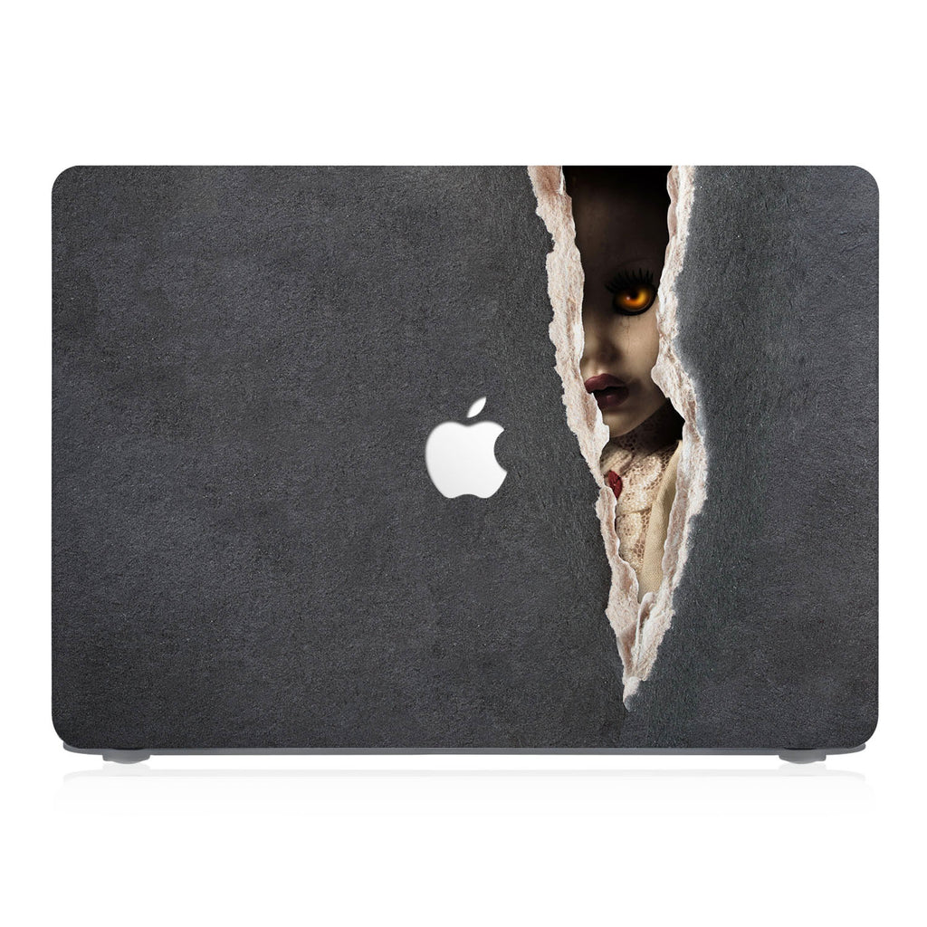 This lightweight, slim hardshell with 6 design is easy to install and fits closely to protect against scratches