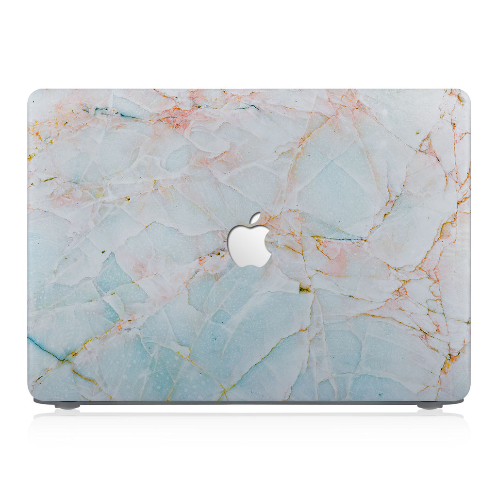 This lightweight, slim hardshell with 05 design is easy to install and fits closely to protect against scratches