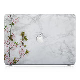 This lightweight, slim hardshell with 08 design is easy to install and fits closely to protect against scratches